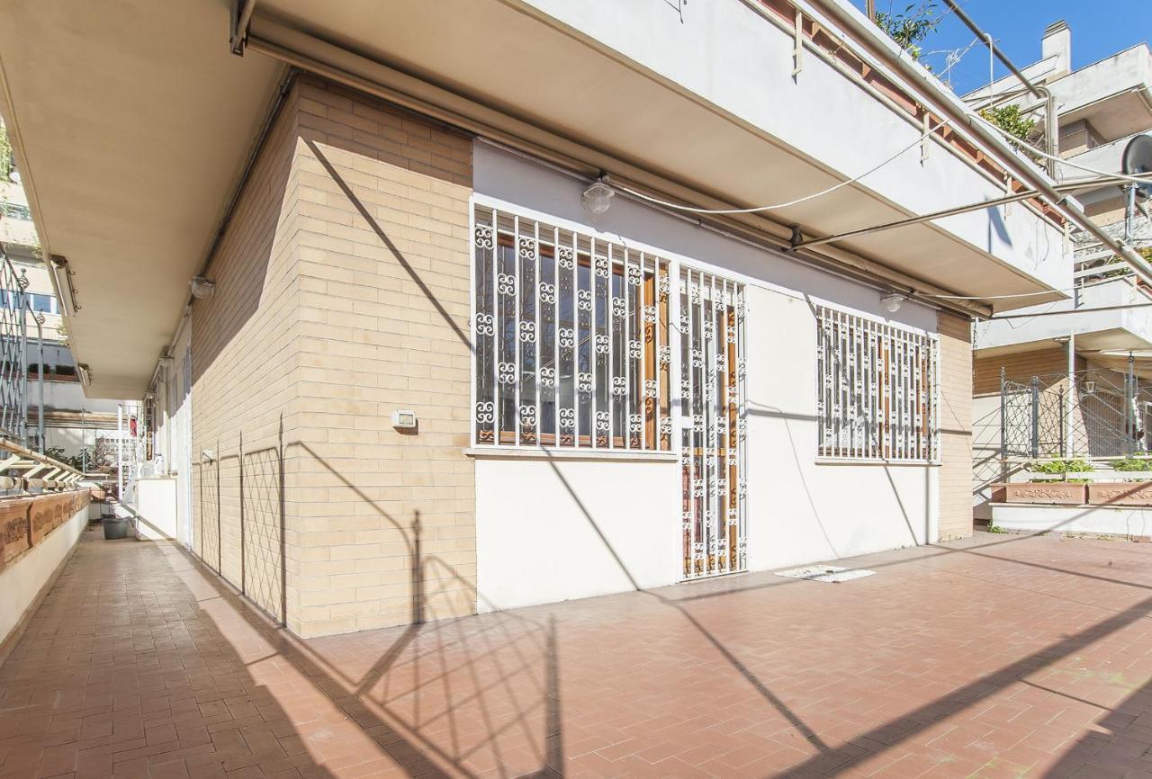 Eur Luminous And Large Family Terrace Apartment Ρώμη Εξωτερικό φωτογραφία