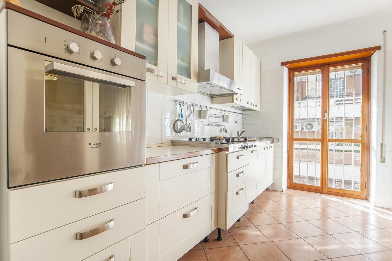 Eur Luminous And Large Family Terrace Apartment Ρώμη Εξωτερικό φωτογραφία